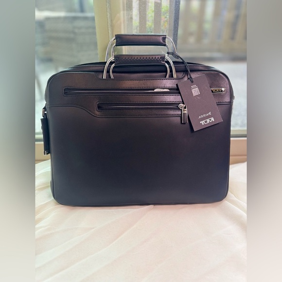 Tumi Other - Tumi Black Leather Men's Briefcase